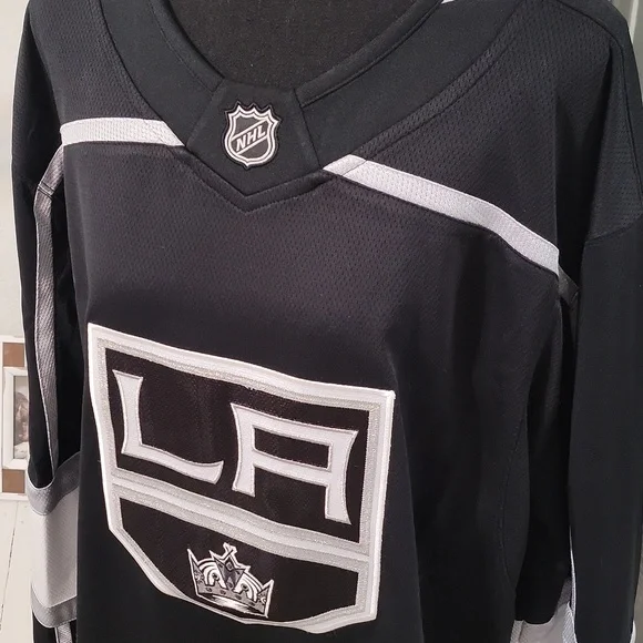 🆕️ LA Kings NHL Fanatics Home Breakaway Jersey - Picture 3 of 10